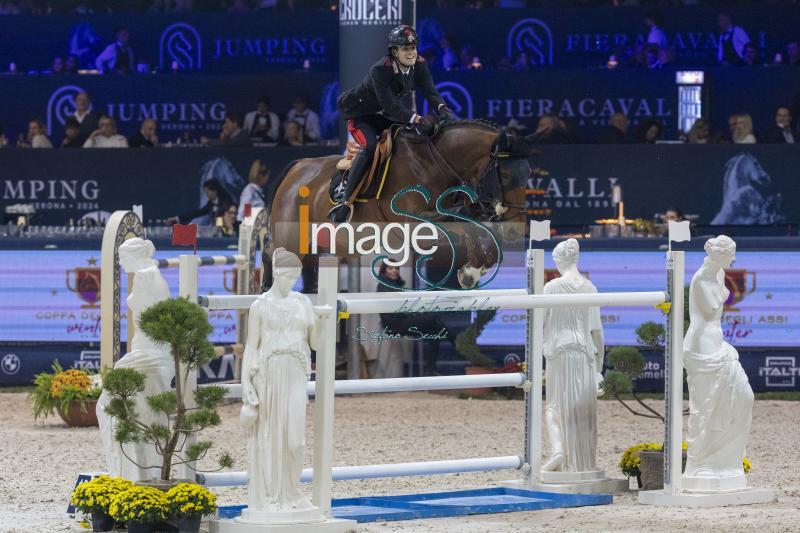 Bologni Filippo Marco (ITA) riding C-Willie_Verona_20241109_SS358466.jpg